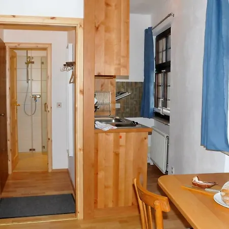 شقة Ferienwohnung Sester 2 *